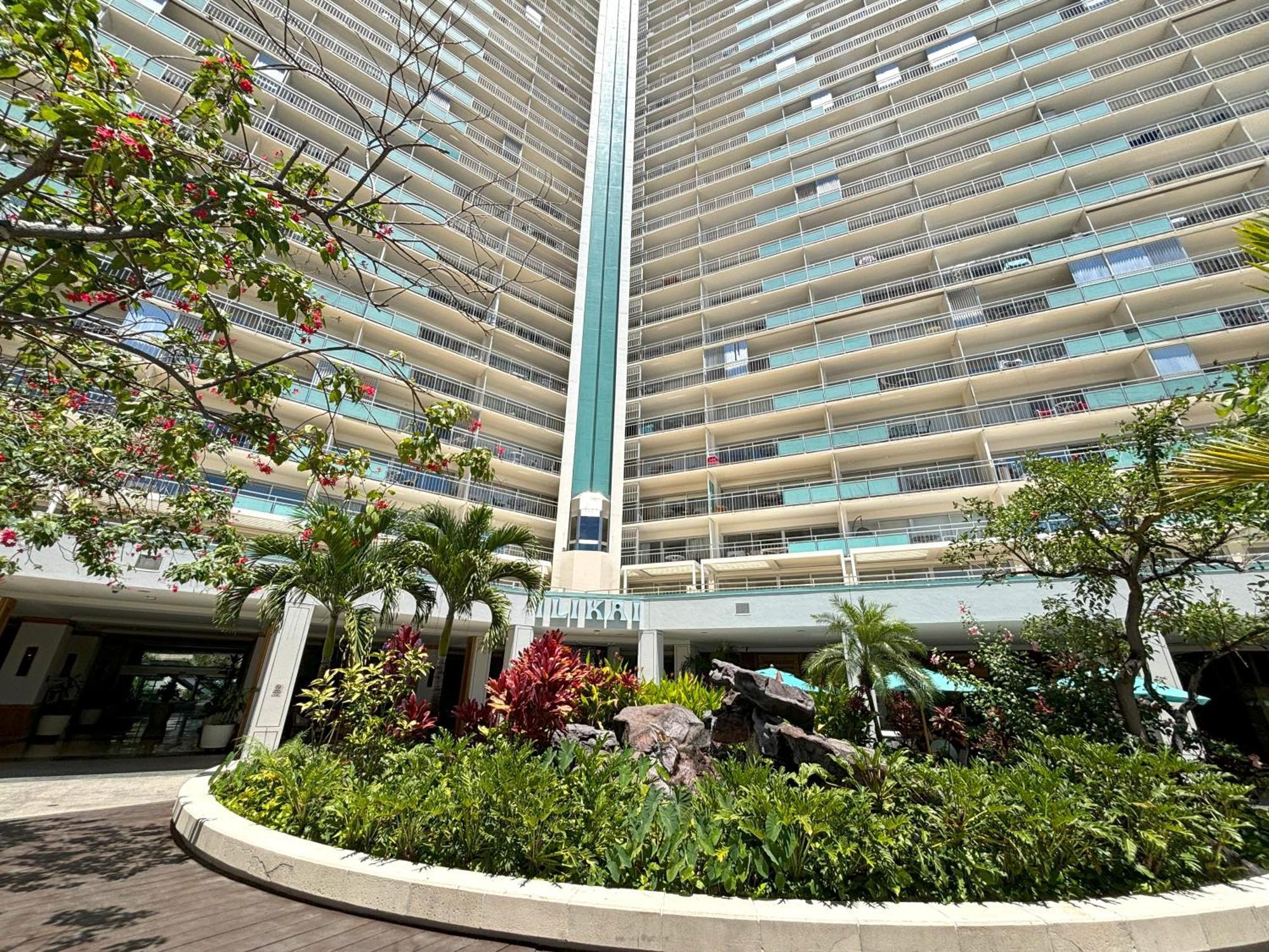 Ilikai Apt 302 - Spacious Studio With Stunning Ocean & Harbor Views Honolulu Eksteriør billede