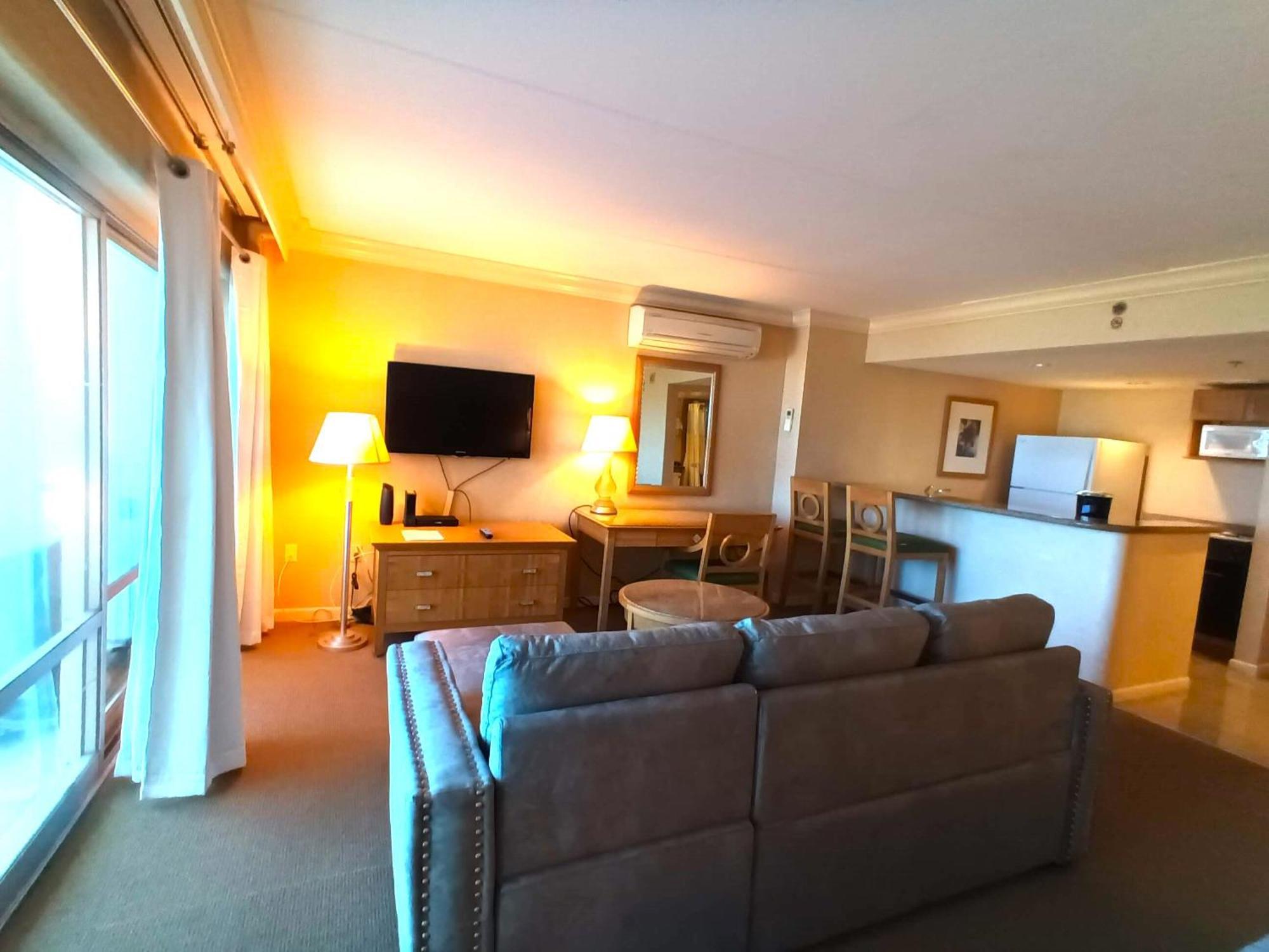 Ilikai Apt 302 - Spacious Studio With Stunning Ocean & Harbor Views Honolulu Eksteriør billede
